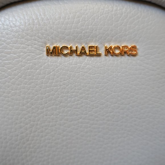 Michael Kors Erin Medium Backpack Pebbled Leather Pale Blue Gold Toned Studded - Picture 11 of 11